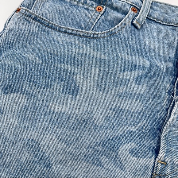 Levi’s Womens 501 Button Fly Camo Print Cutoff Denim Jean Shorts Size 32 (US 14) - Picture 2 of 12